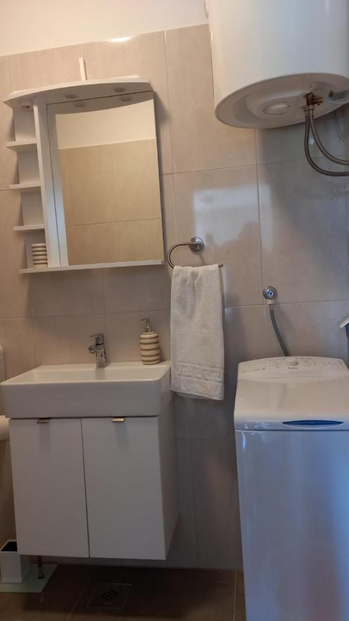 Leona Apartment Vidikovac, Pula Bagian luar foto