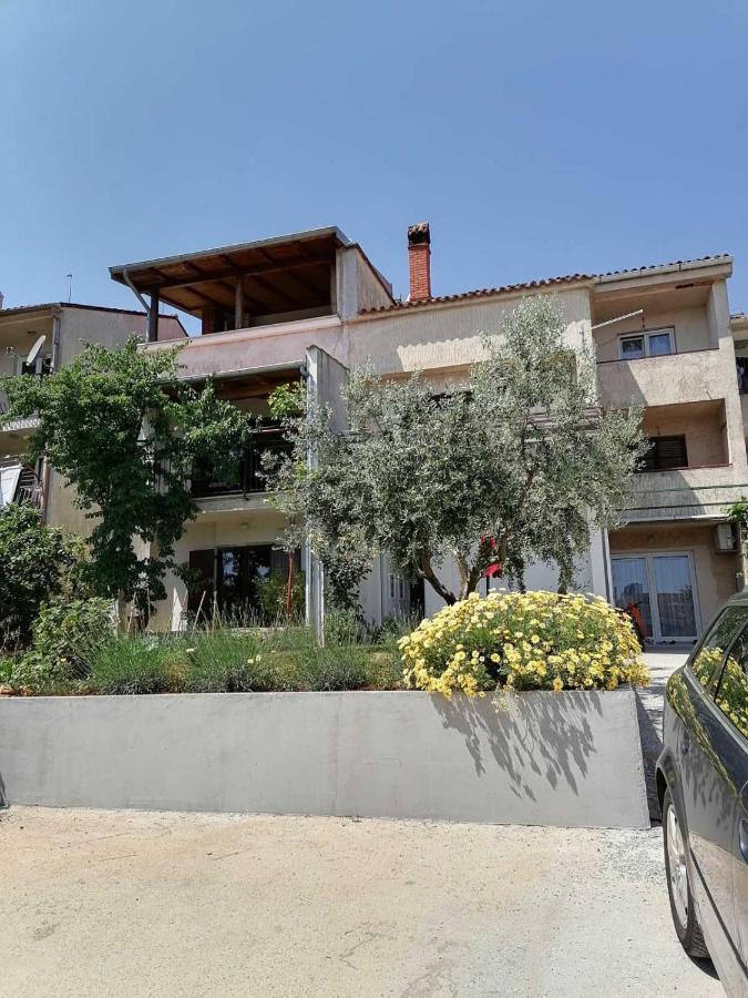 Leona Apartment Vidikovac, Pula Bagian luar foto